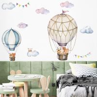 Wallstickers - Hot Air Balloon With Owl